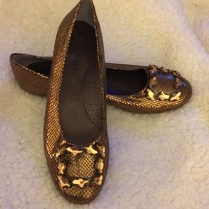 Vaneli Gold Snake Skin look Slides